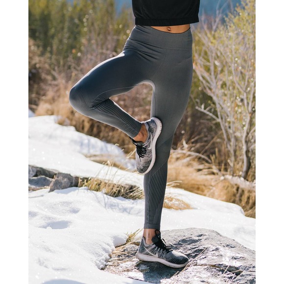 Zyia Active Leggings XS Gray High Rise Angle Grid Performance Ribbed 7/8 - Picture 1 of 13